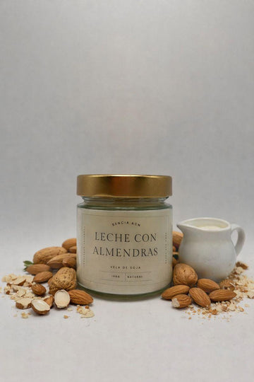 vela aromática leche con almendras